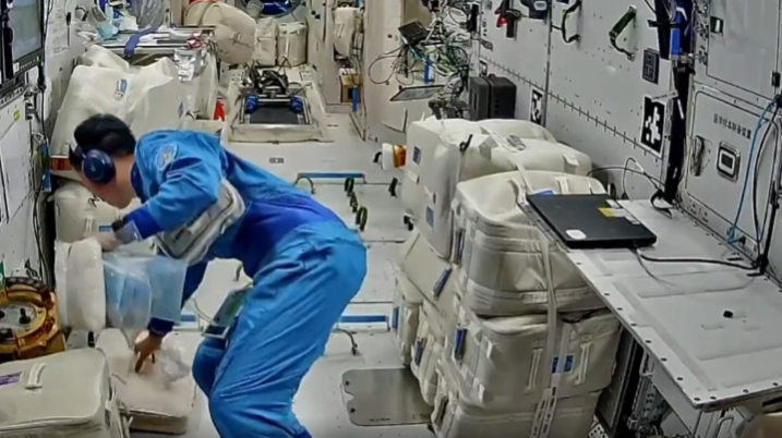 RFID+AI吊顶门禁护航中国空间站物资管理再升级