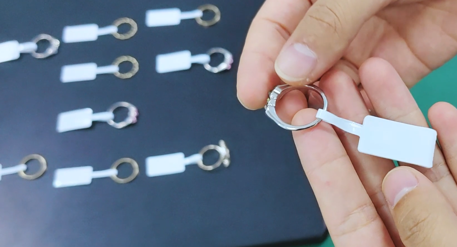 解锁珠宝管理新姿势：UHF RFID 天线选型秘籍